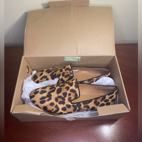 Brand New J. Crew Leopard Print Flats - Picture 1 of 7